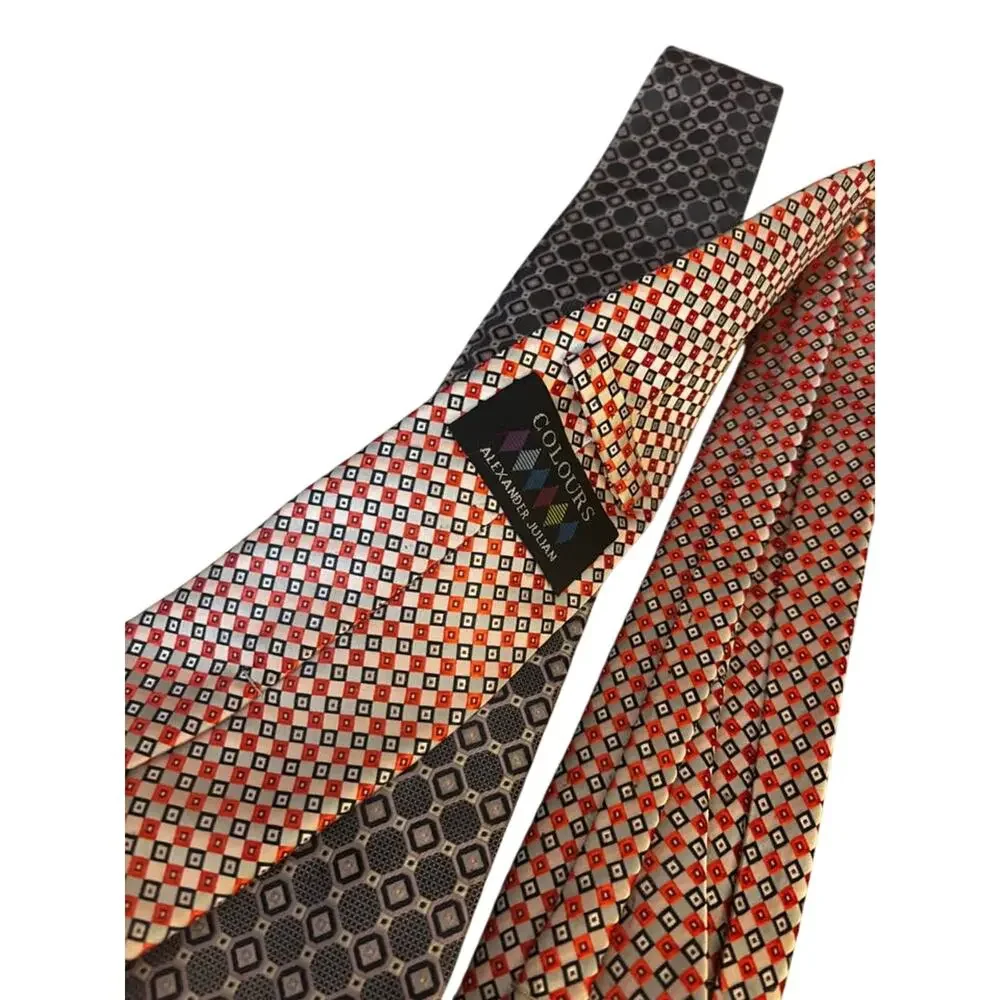 3- Colours by Alexander Julian Ties